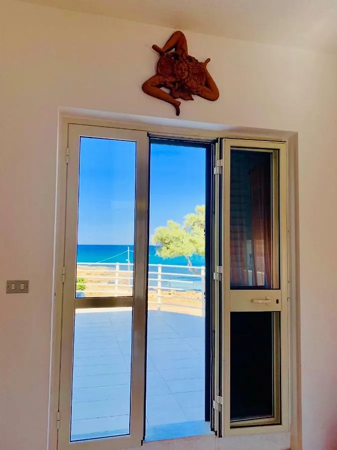 بيت للعطل Kitiya'S House- Di Fronte La Spiaggia E Un Mare Cristallino مارزاميمي إيطاليا